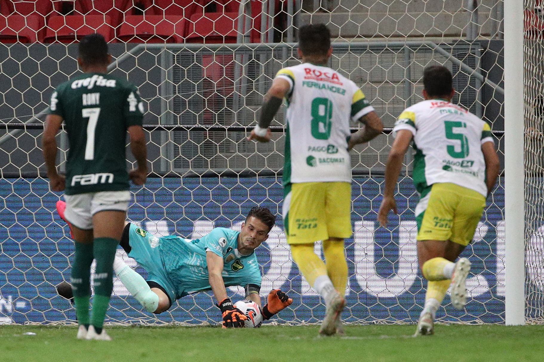 Nos pênaltis, Palmeiras perde título da Recopa Sul-Americana