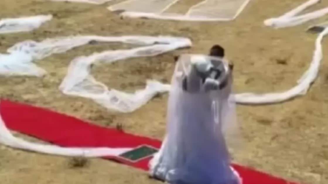 Noiva usa véu de quase 7 mil metros de cumprimento e entra para o Guinness World Records