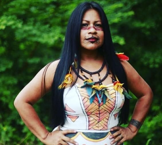 Djuena Tikuna: a representação e a voz dos povos indígenas