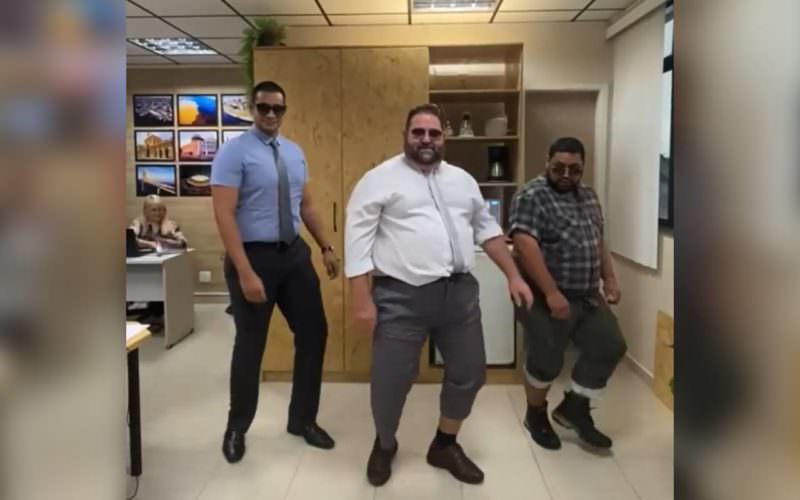 ‘Sextou com peido parlamentar!’: Vereador faz vídeo com dancinha do TikTok em gabinete na CMM