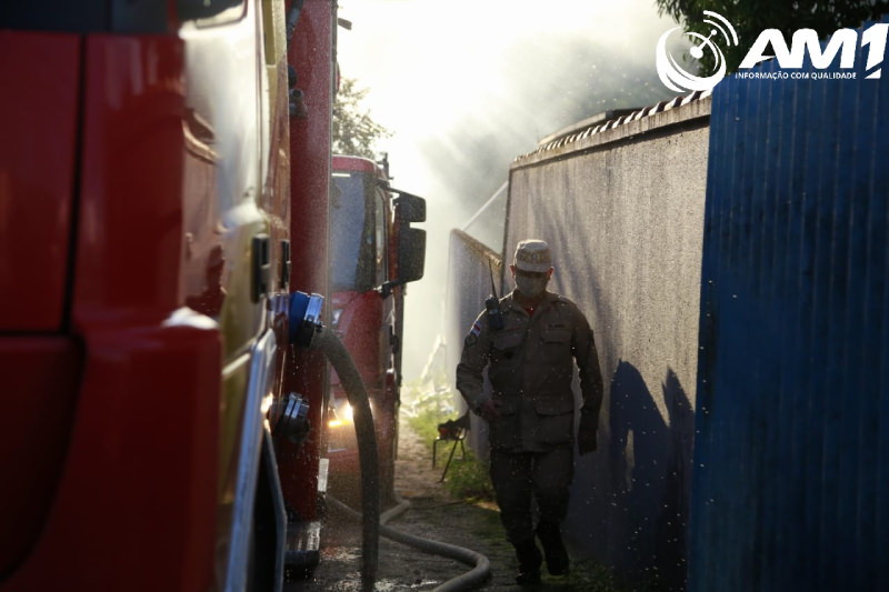 Depósito do HUGV pegou fogo um dia antes de ser devolvido a proprietário