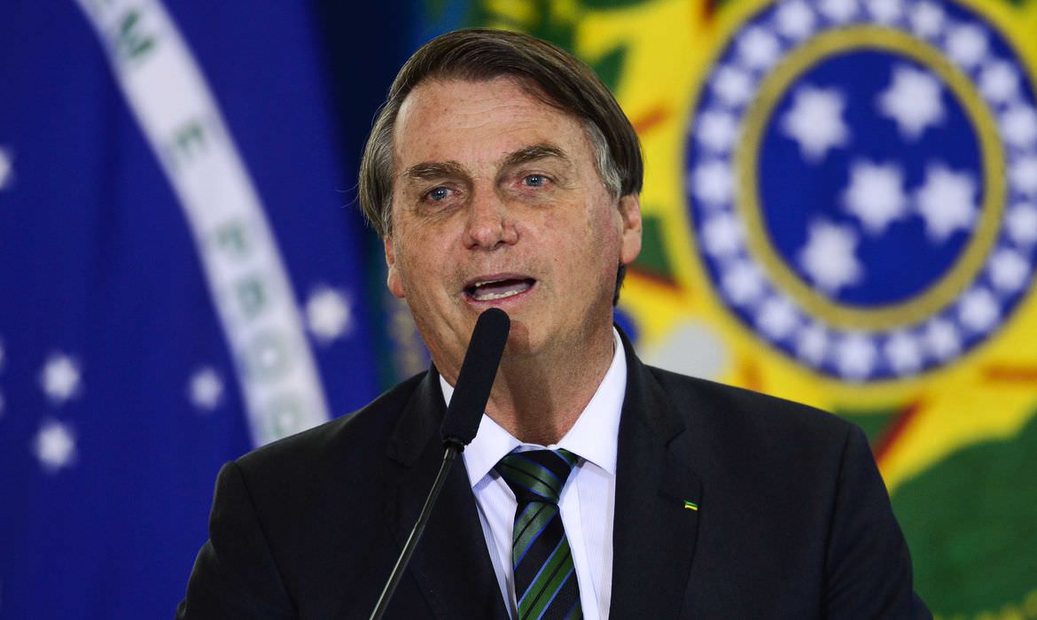 Facebook e Instagram marcam postagem de Bolsonaro como mentirosa