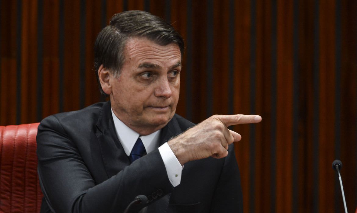 Bolsonaro elogia seu desempenho na pandemia: 'Nunca errei em nada'