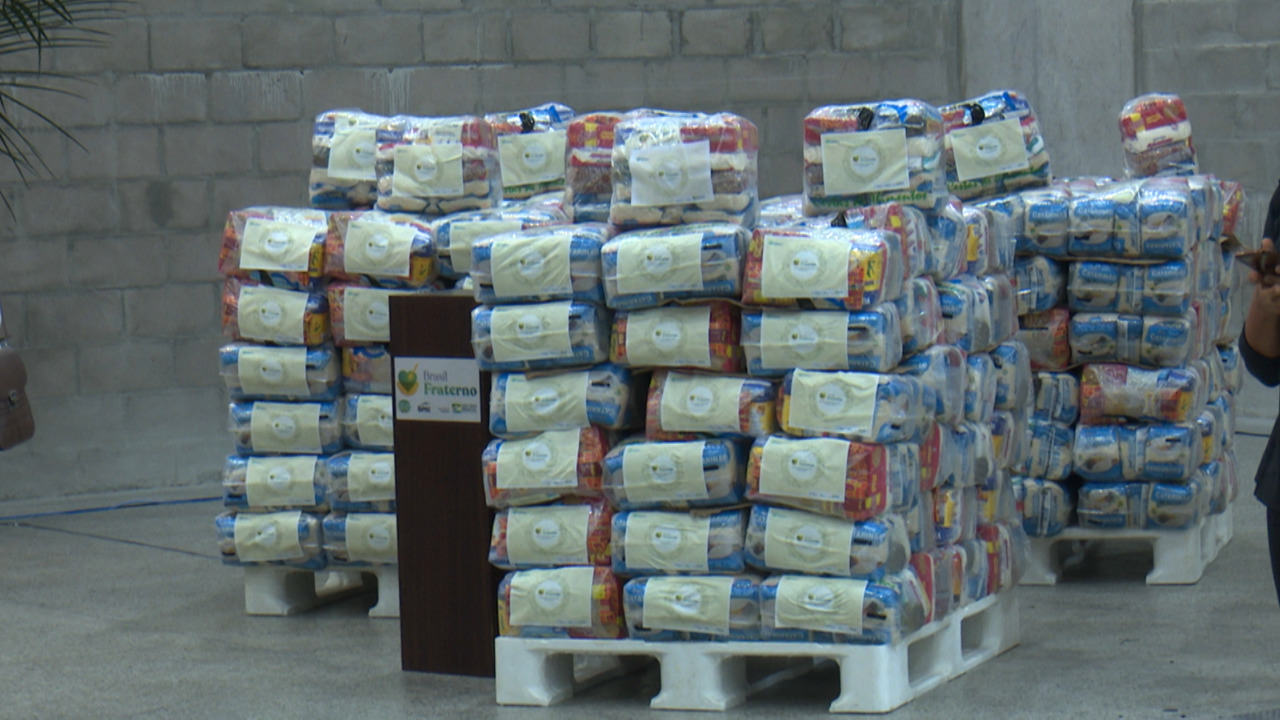 Ministério da Cidadania entrega 310 mil cestas básicas para comunidades tradicionais do Amazonas