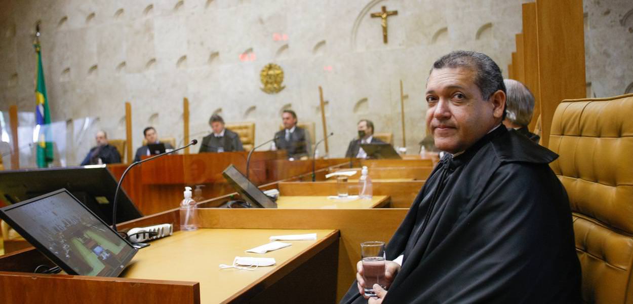 Ministro Kassio Nunes libera realização de cultos e missas em todo o país