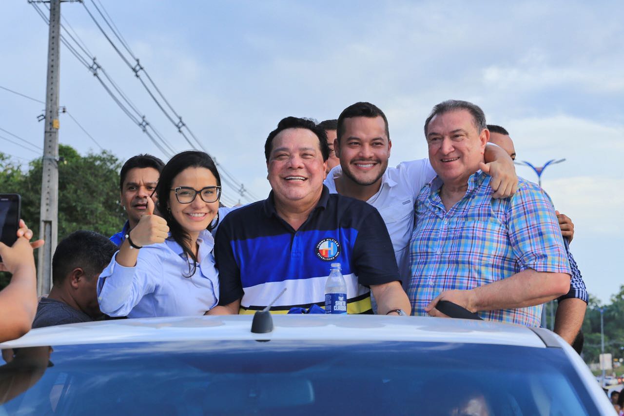 Reinado da família Pinheiro: Adail emplacou parentes na política para não perder comando