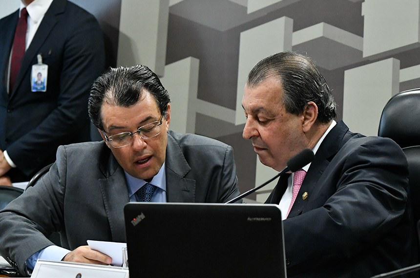 Braga e Omar aproveitam holofotes da CPI de olho nas eleições 2022