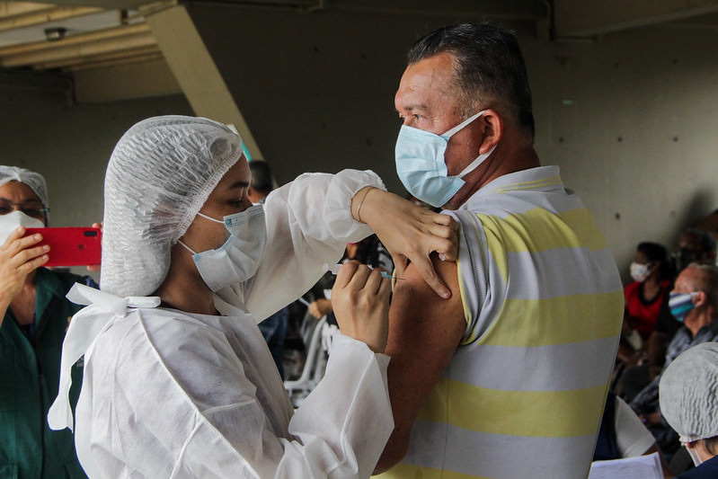 Pessoas de 18 a 34 anos, com comorbidades, são vacinadas na próxima segunda em Manaus