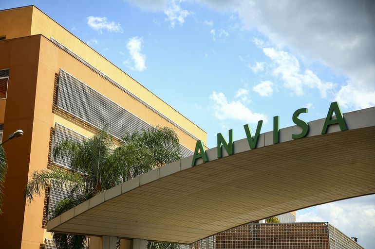 Autorização emergencial de medicamentos para intubação é prorrogada pela Anvisa