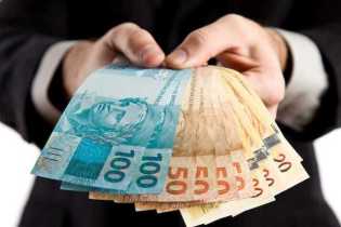 Retração na economia: a bolha de adimplência e a busca por crédito