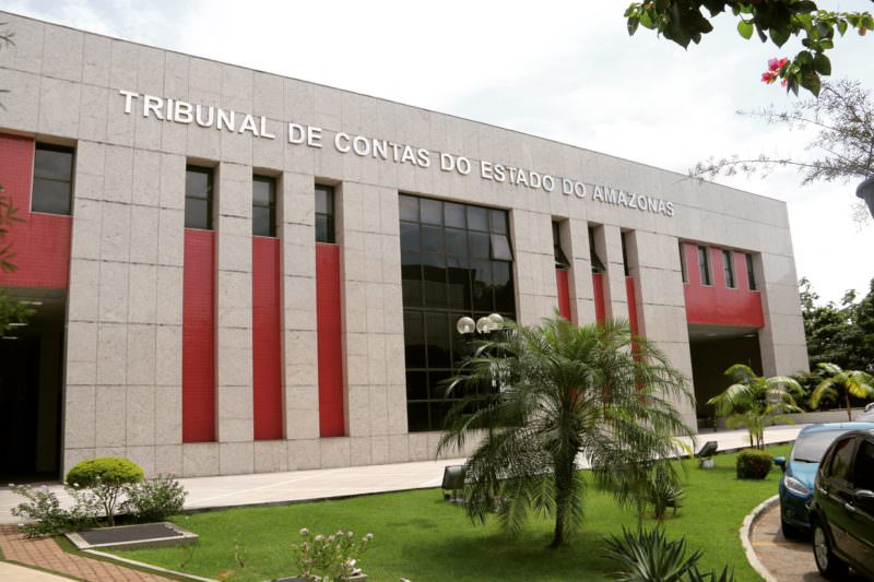 TCE-AM divulga resultado de concurso para os cargos de TI e Obras Públicas
