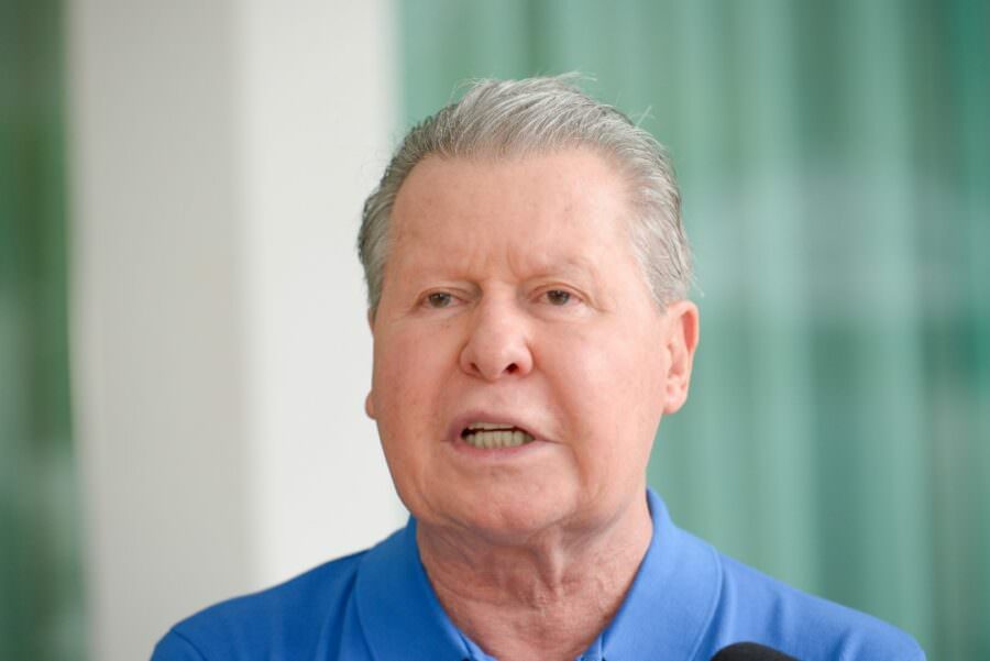 TCE-AM vai julgar as contas do ex-prefeito Arthur Neto
