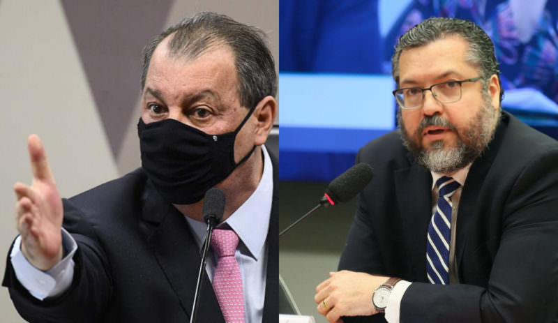 'Poderia ter salvado vidas com uma ligação', diz Omar sobre Ernesto Araújo