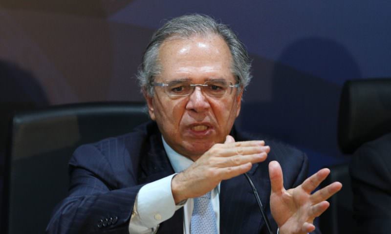 Paulo Guedes busca pacificação com empresários para aprovar reforma tributária