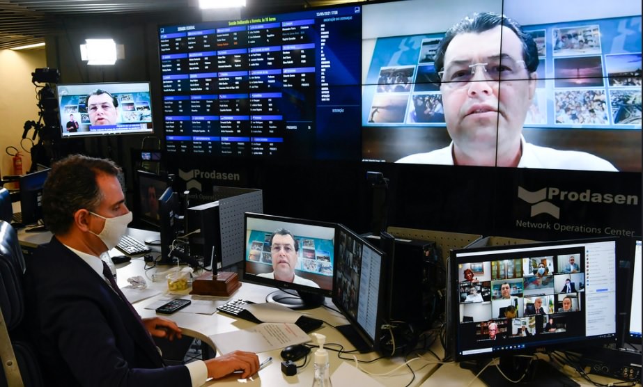 Senado aprova PL que proíbe reajuste anual dos remédios em todo o Brasil