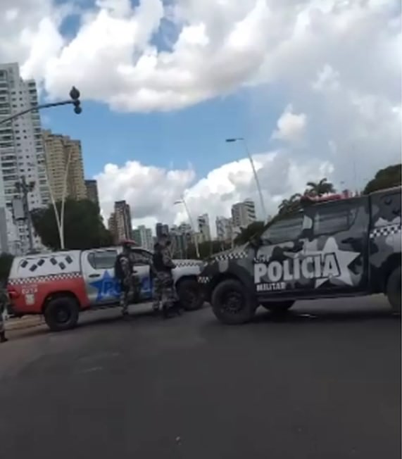 Taxista e passageiro são feitos de refém durante assalto em Belém