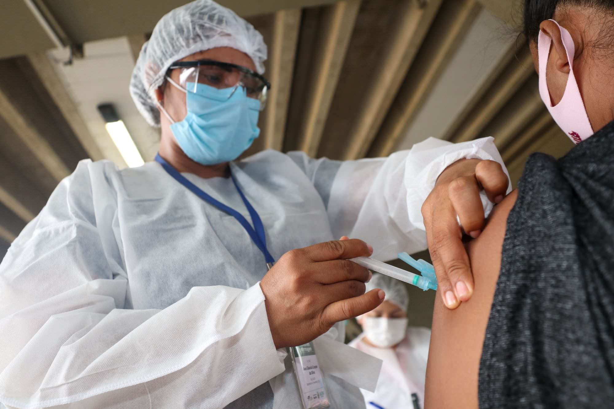 Vacinação: Amazonas chega a quase 950 mil doses de vacina aplicadas