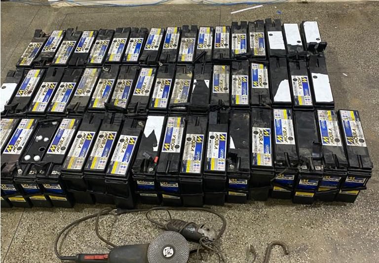 Ex-funcionário de operadora é preso por roubar baterias de torres de telefonia em Manaus