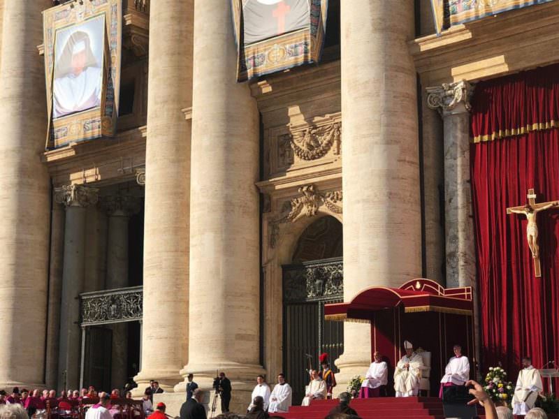 Cardeais e bispos do Vaticano perdem privilégios jurídicos