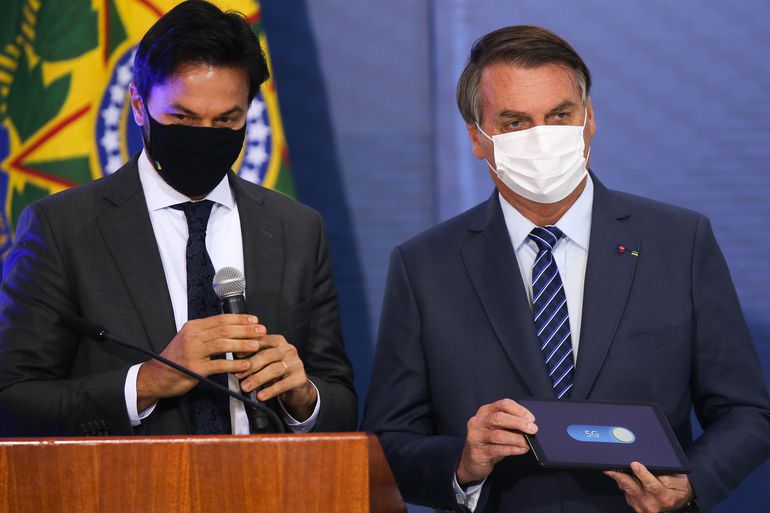 ‘O governo Bolsonaro não se baseia em pesquisas’, diz ministro