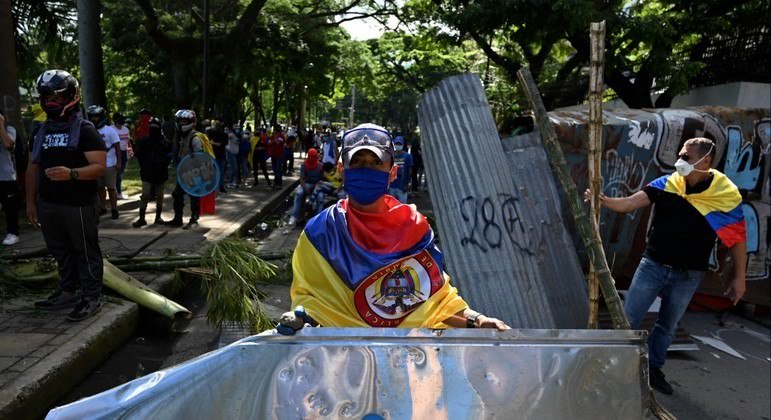 País vizinho do AM, Colômbia vive onda de protestos