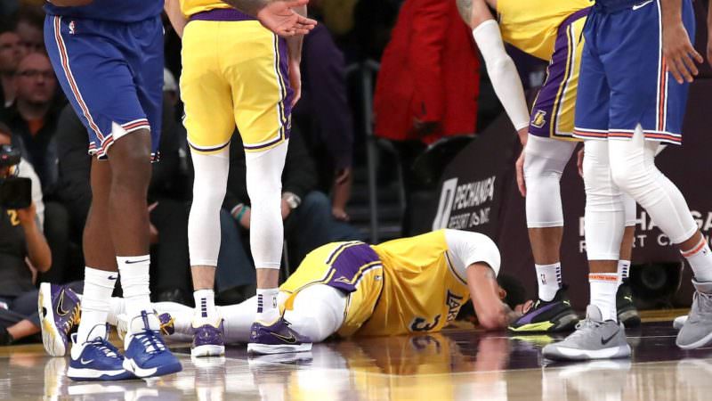 NBA: Em má fase, Lakers é derrotado e Anthony Davis sofre nova lesão