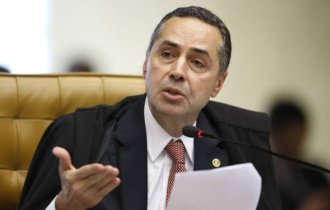 Barroso comemora aprovação da PEC da Reforma Eleitoral: 'louvo a decisão'