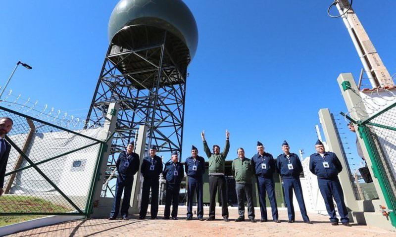 Defesa e Bolsonaro inauguram estação de controle do espaço aéreo em Ponta Porã