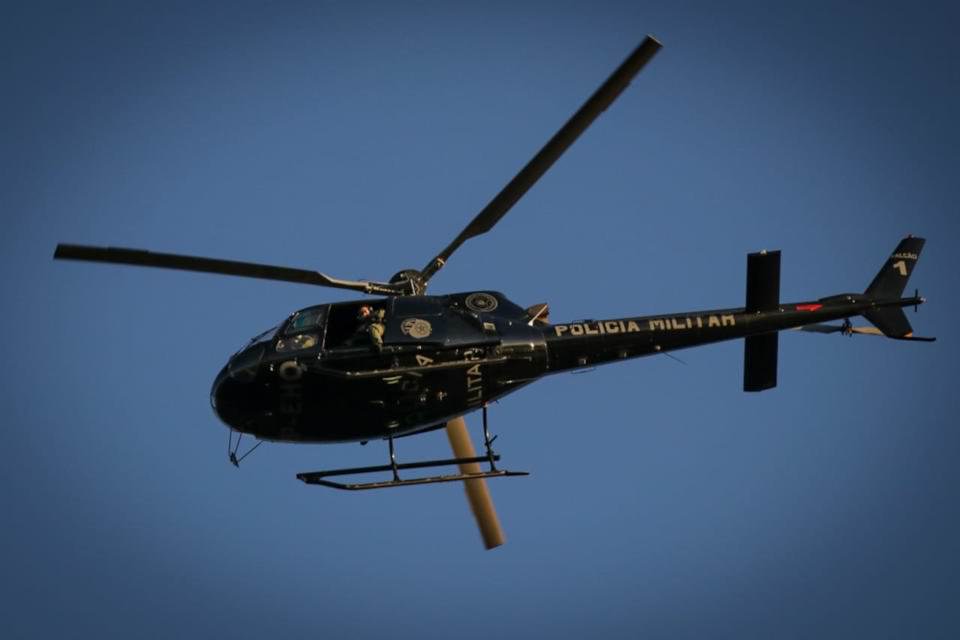 Caso Lázaro: policiais fazem buscas com helicópteros
