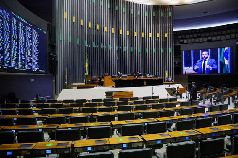 Câmara aprova mudança na Ficha Limpa, restringindo casos de inelegibilidade