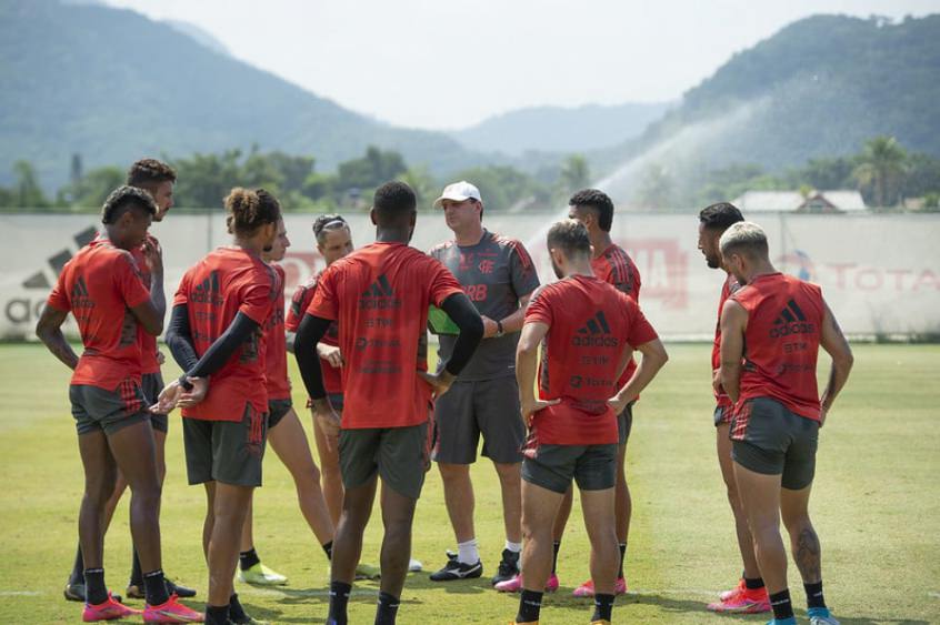 Desfalques do Flamengo causam desgastes no elenco