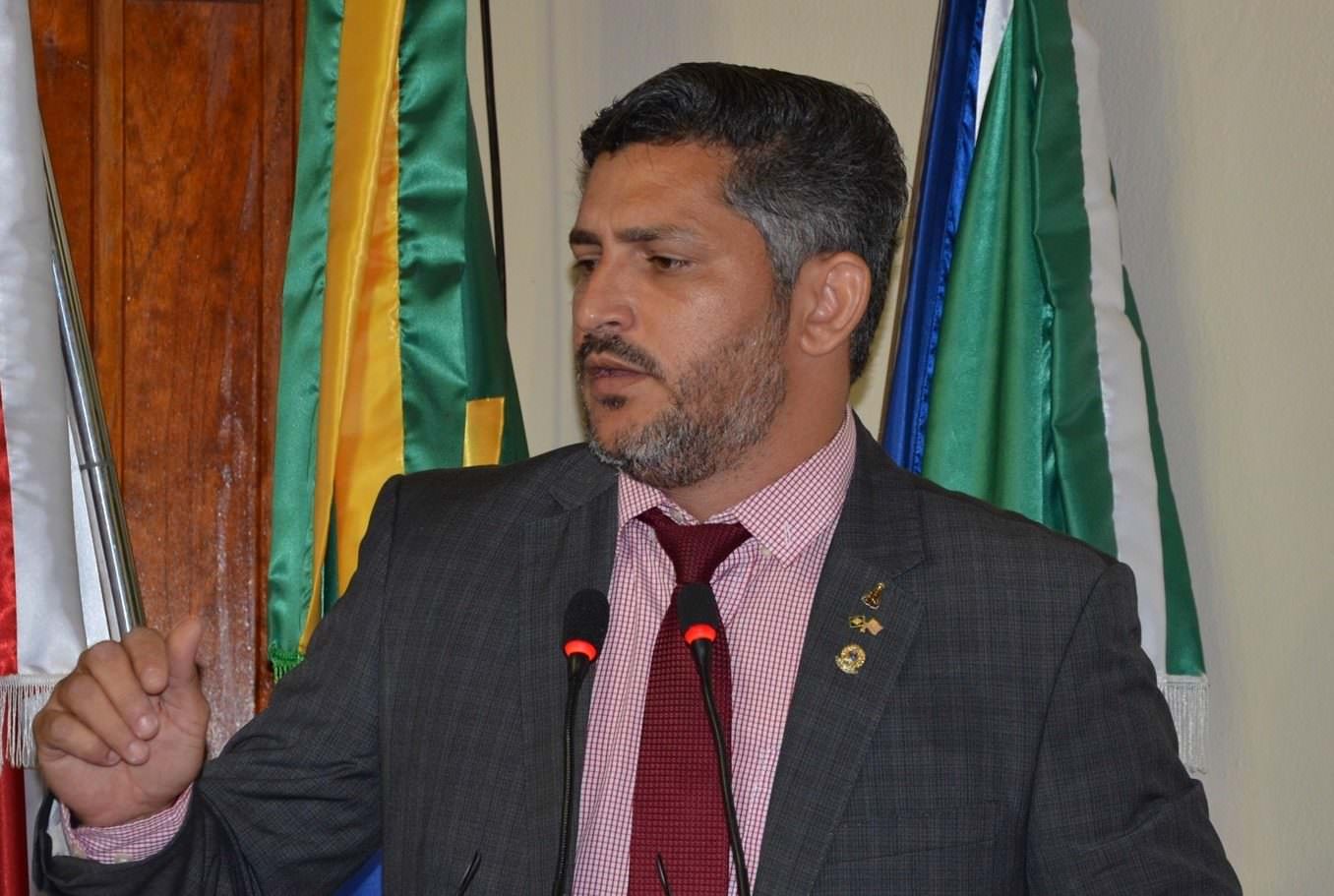MP apura se vice-prefeito de Humaitá promoveu aglomeração na pandemia