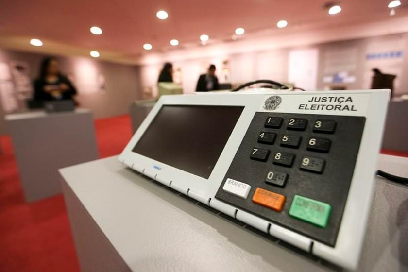 PEC do voto impresso ganha novo capítulo na Câmara; entenda