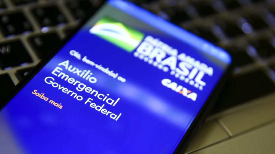 1,1 milhão de benefícios do auxílio emergencial foram cancelados ou bloqueados em junho