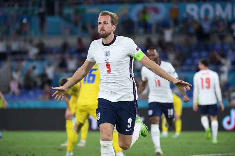 Kane faz dois, Inglaterra goleia Ucrânia e vai às semis da Eurocopa