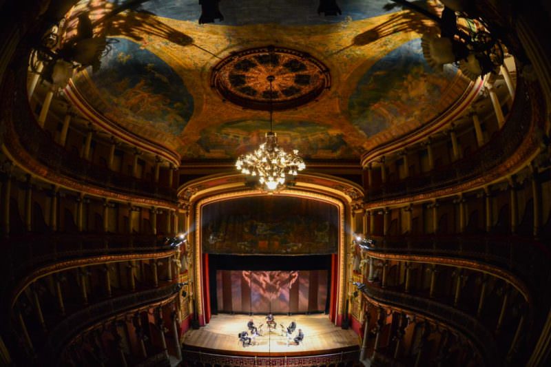 Teatro Amazonas volta a receber espetáculos com público a partir de terça-feira