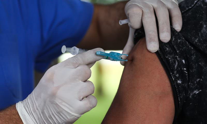 fvs anuncia consolidade de vacinas aplicadas
