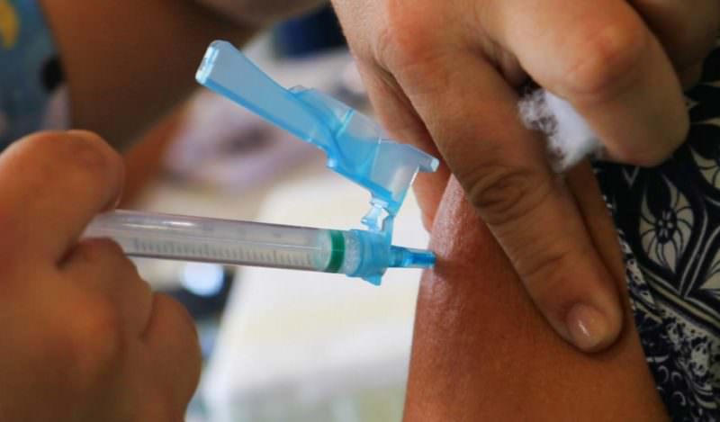 Covid-19: AM passa das 2,2 milhões de doses de vacina aplicadas