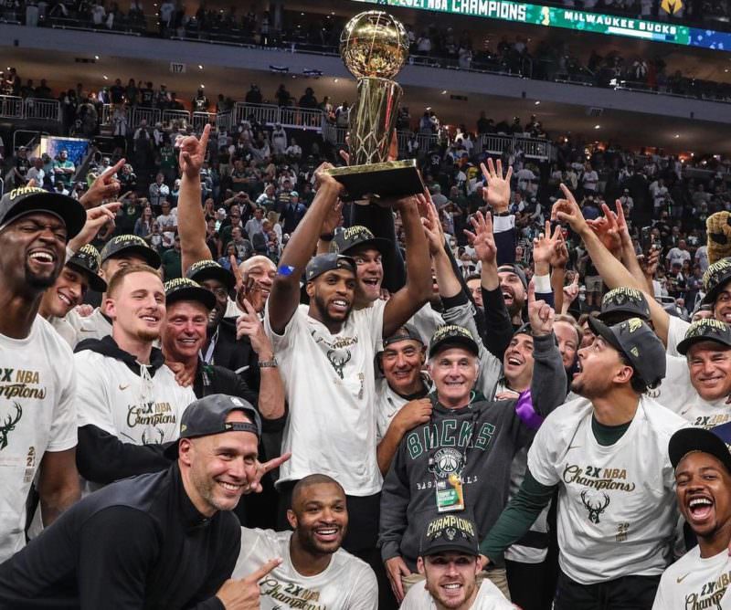 Milwaukee Bucks conquista título da NBA após 50 anos de jejum