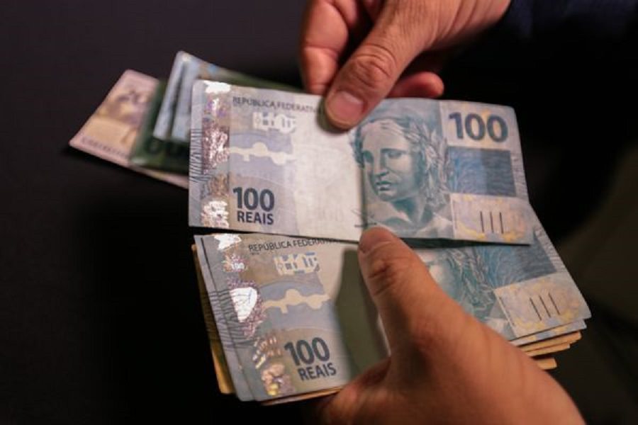 Preso casal que faturou R$ 1 milhão com golpes financeiros em Manaus