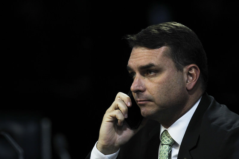 Com saída de Ciro Nogueira, senador Flávio Bolsonaro será suplente na CPI da Covid