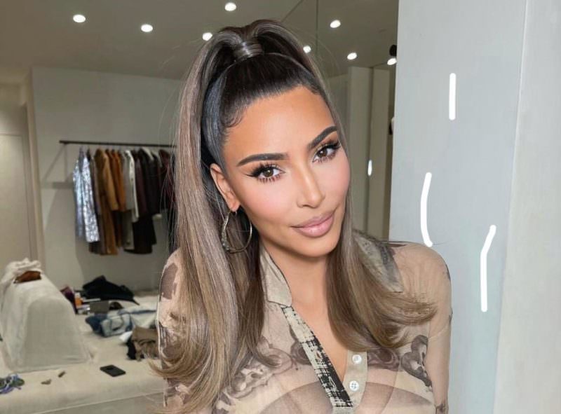 Kim Kardashian usa aplicativos de namoro após divórcio