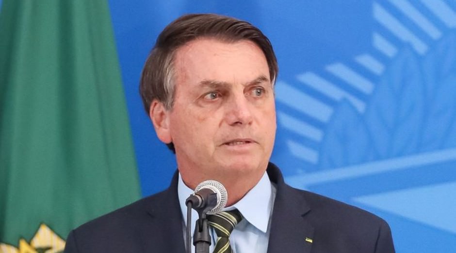 'O Brasil está um caos', afirma Bolsonaro ao debater sobre isolamento social
