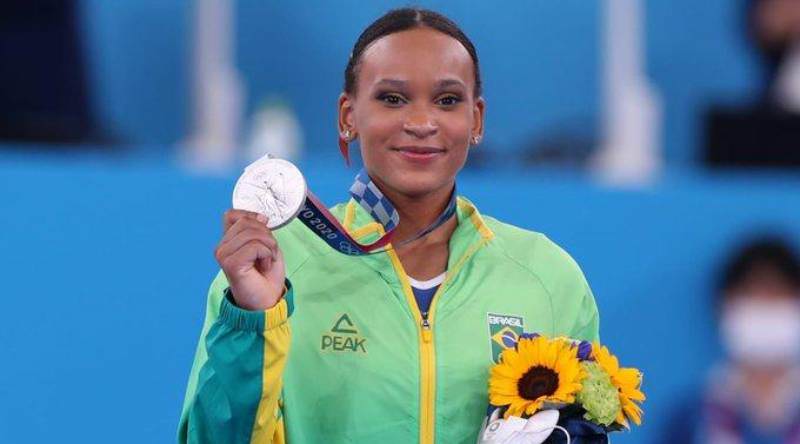 Rebeca Andrade conquista primeira medalha na ginástica feminina do Brasil