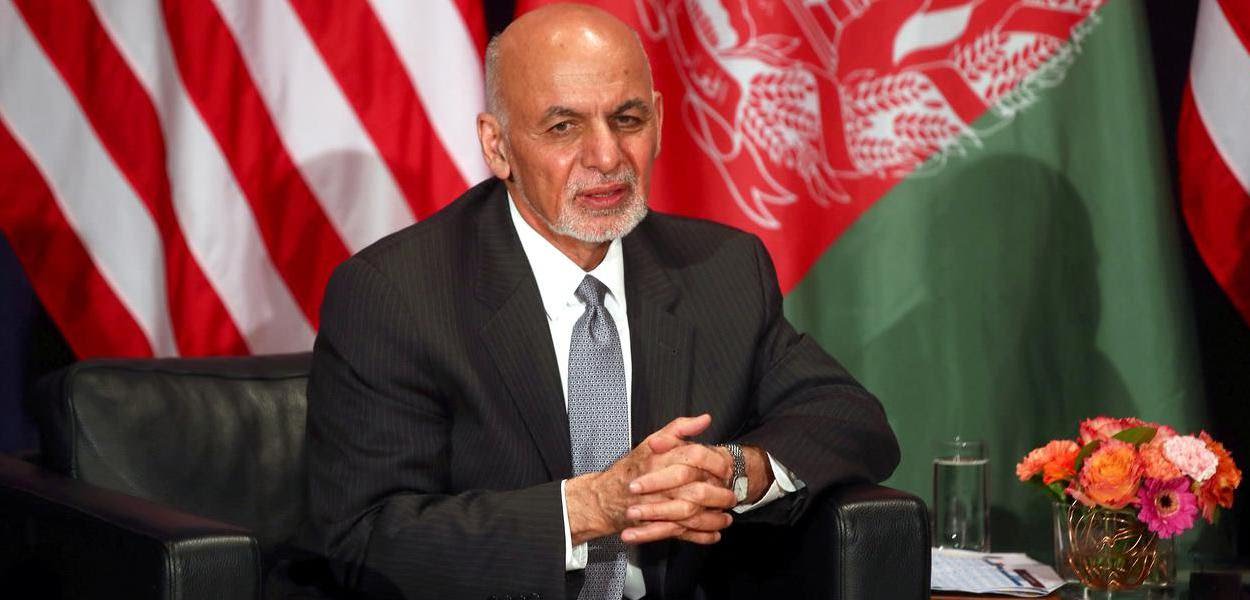 Após chegada do Talibã, presidente afegão diz que deixou o país para evitar derramamento de sangue
