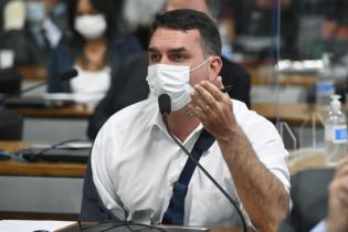 Rachadinha: STF julga Flávio Bolsonaro sobre foro especial