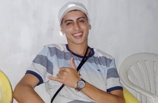 Revolta e lágrimas marcam despedida de motoboy morto por linha com cerol