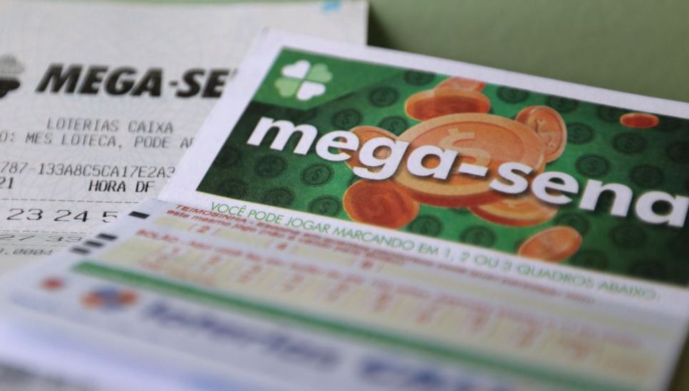 Cinco apostas acertam a Mega-Sena e dividem o prêmio de R$ 90 milhões