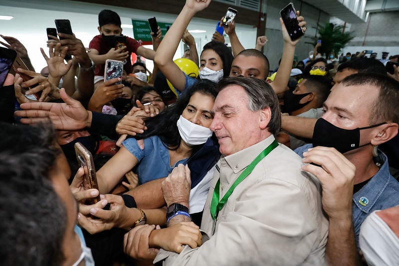 Bolsonaro será recepcionado por carreata ao desembarcar em Manaus