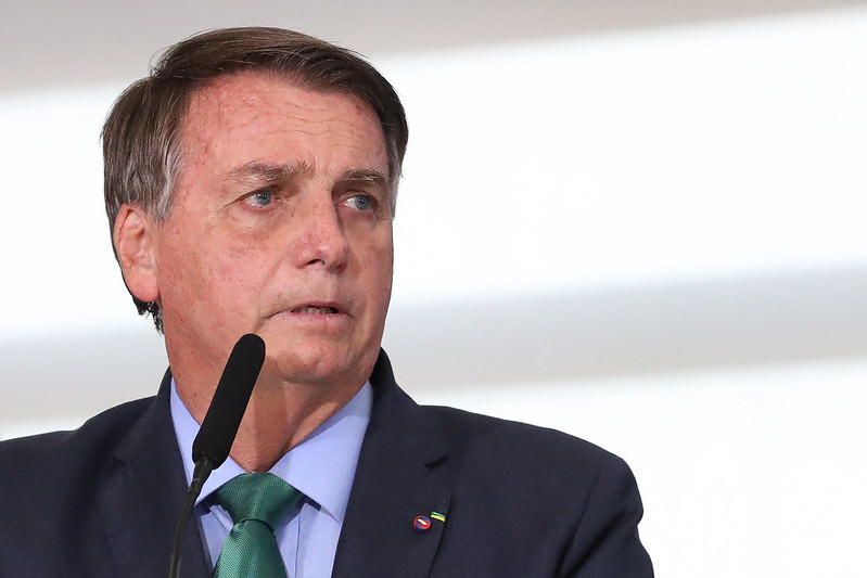 Câmara dos Deputados deve 'barrar' voto impresso, admite Bolsonaro